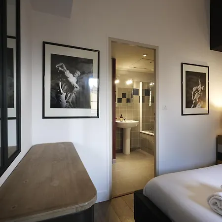Appartement De Charme Au Marche Avec Parking La Rochelle  Exterior photo