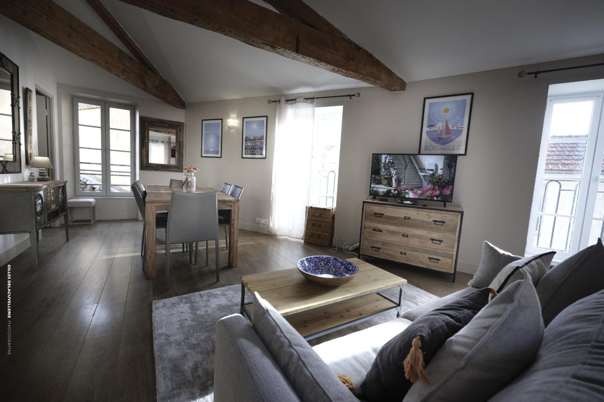 De Charme Au Marche Avec Parking Apartment